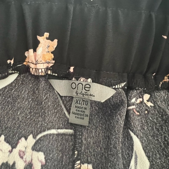 One by Chapter One Pants - Picture 2 of 3